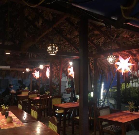 Отель Anitha S Garden Stay