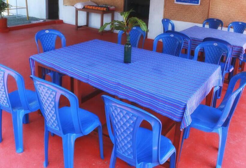 Отель Anitha S Garden Stay