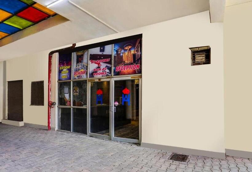 Отель O Tajganj Near Taj Mahal West Gate Formerly Apollo