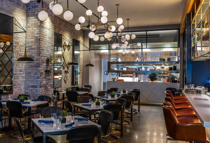 בית מלון כפרי Arlo Chicago