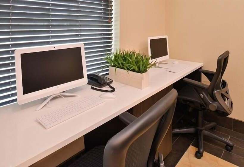 호텔 Candlewood Suites   Austin Airport, An Ihg