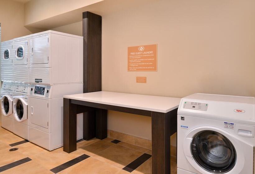 ホテル Candlewood Suites   Austin Airport, An Ihg