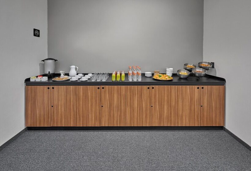 호텔 City Express By Marriott Ensenada