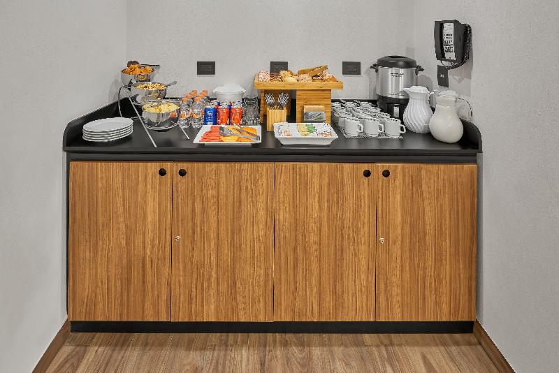 Отель City Express Plus By Marriott Tijuana