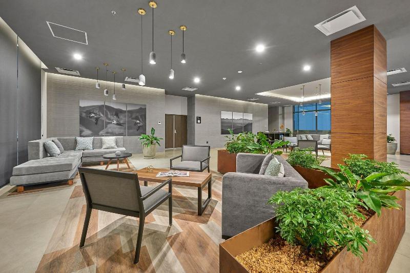 Отель City Express Plus By Marriott Tijuana