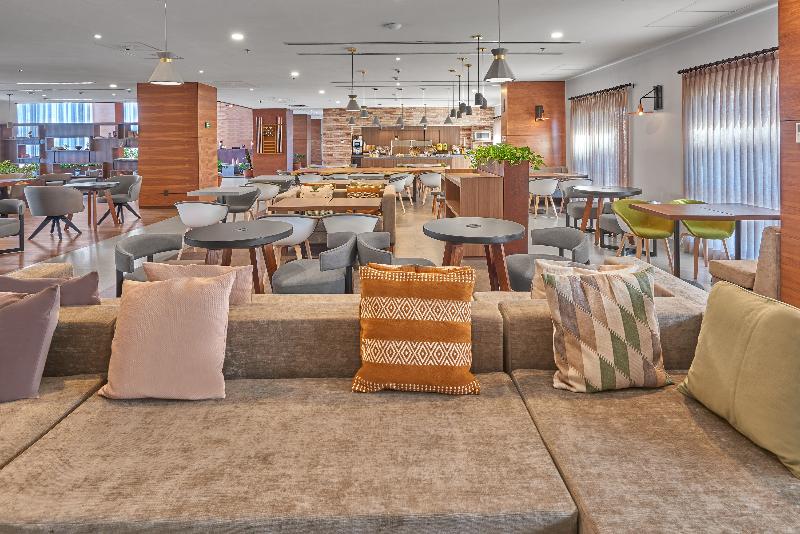 Отель City Express Plus By Marriott Tijuana