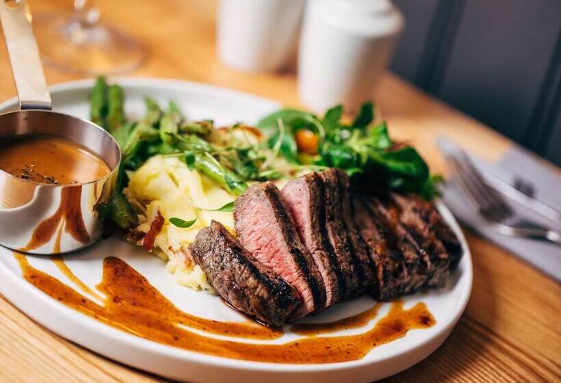 Отель Ibis Coleraine Riverside