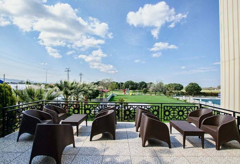 فندق Entur Thermal Resort & Spa