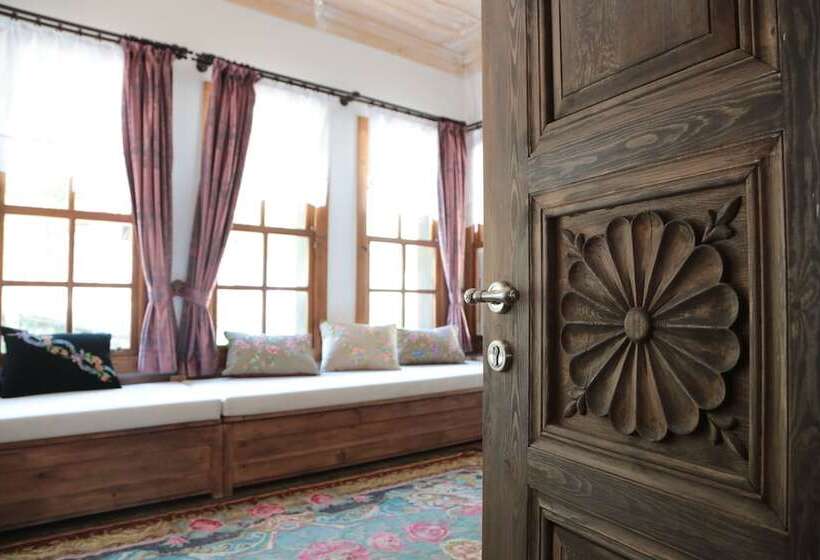 בית מלון כפרי Isparta Historical Mansion Eskiciler Konağı   Cittaslow