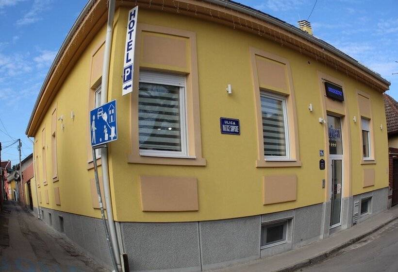 Garni Hotel 11tica Dm