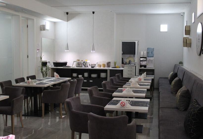 Garni Hotel 11tica Dm