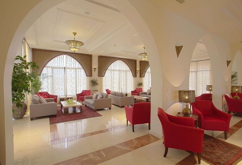 Otel Golden Tulip Sharma Resort