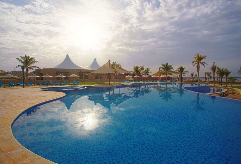 Otel Golden Tulip Sharma Resort