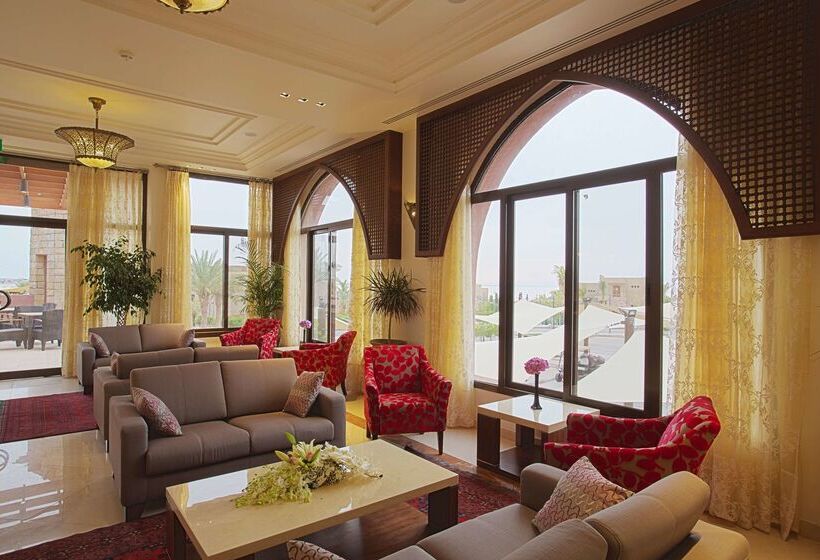 Otel Golden Tulip Sharma Resort