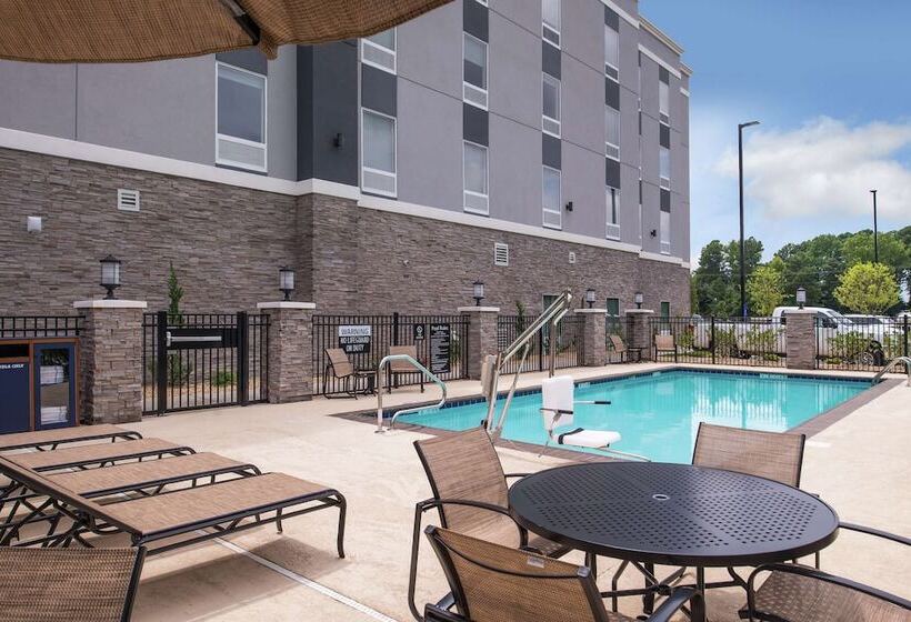 فندق Hampton Inn Benson