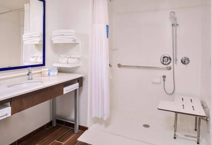 فندق Hampton Inn Benson