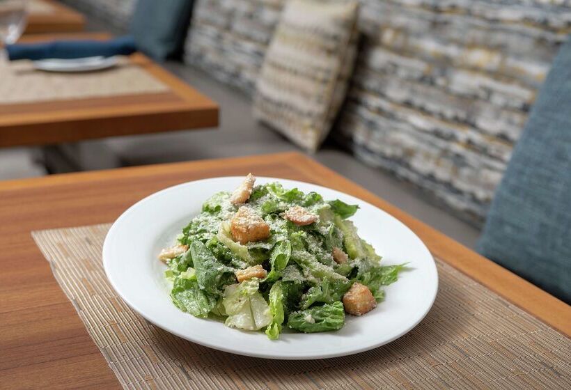 Отель Hilton Garden Inn Westchester Dobbs Ferry, Ny