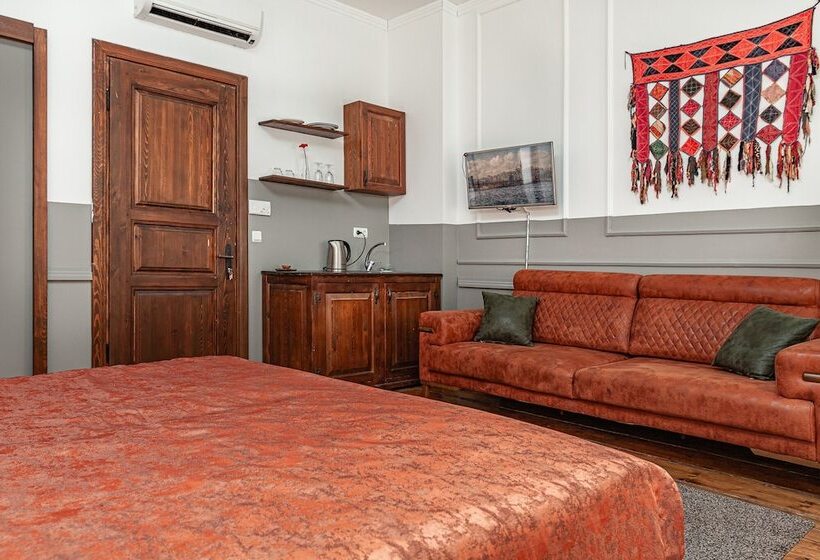 בית מלון כפרי Historic Galata