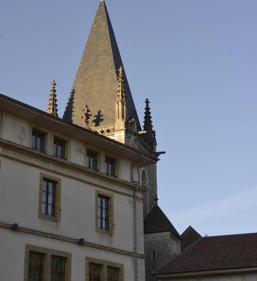 酒店 Hôtel Restaurant Le Sire De Joux