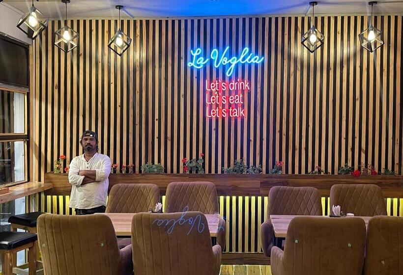 ホテル La Voglia Old Manali