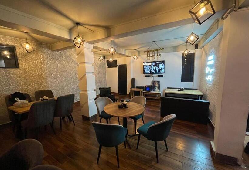 ホテル La Voglia Old Manali