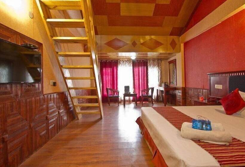 ホテル La Voglia Old Manali