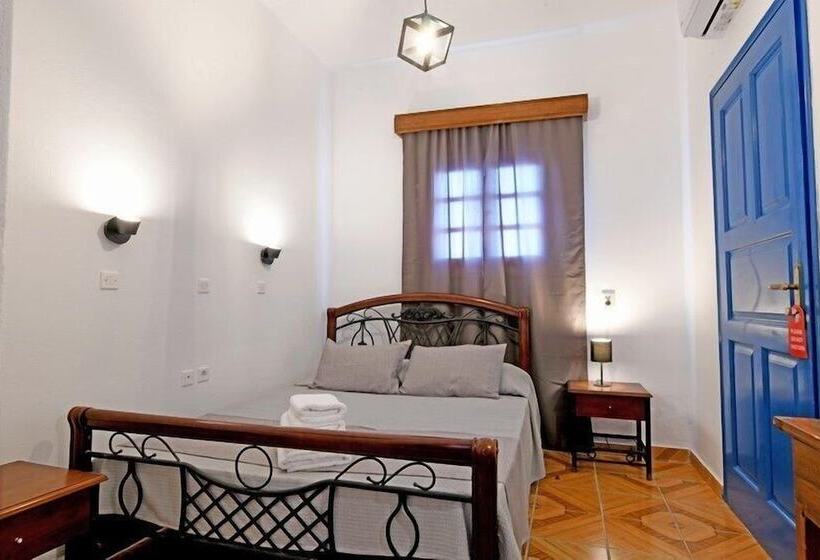 Hotel Lunar Santorini