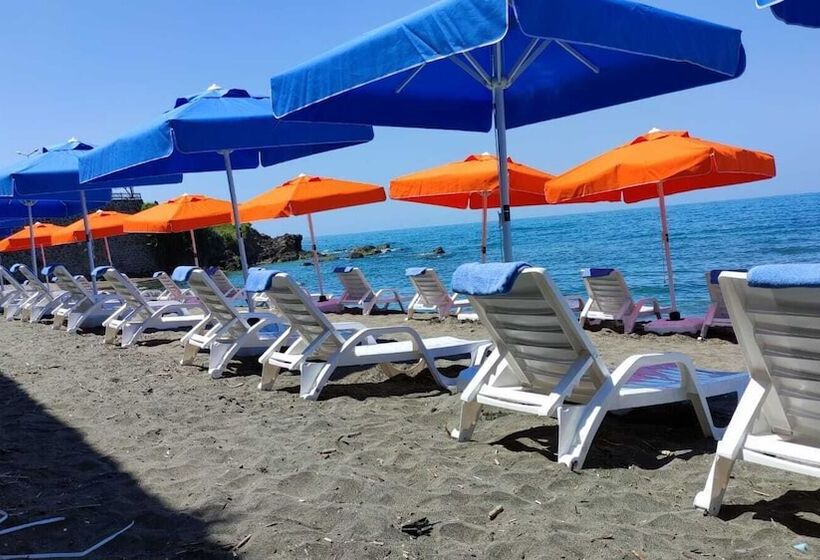 בית מלון כפרי Mavi Marin Boutique