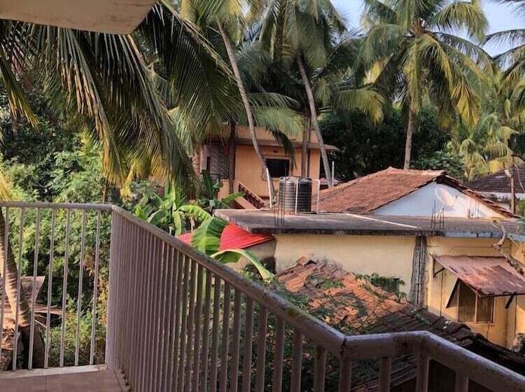 ホテル Nirvah Candolim Beach Holiday Stay