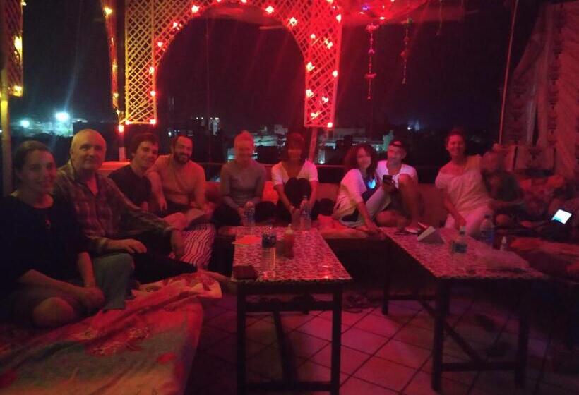 酒店 Paramount Palace