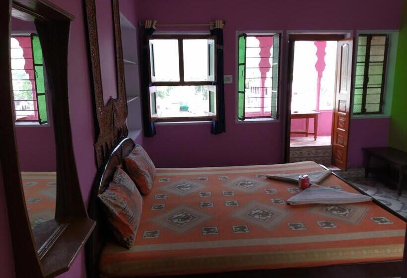 酒店 Paramount Palace