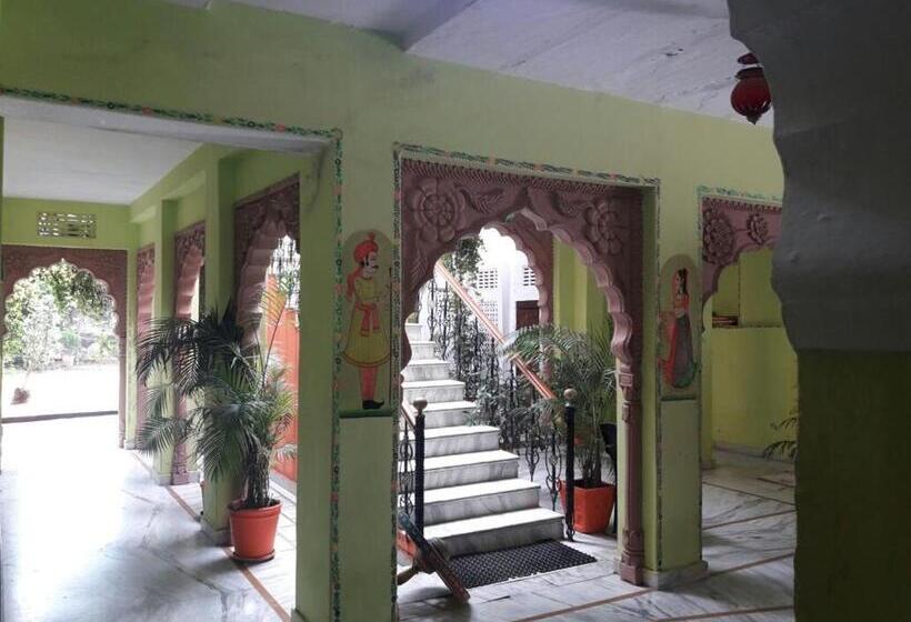 酒店 Paramount Palace