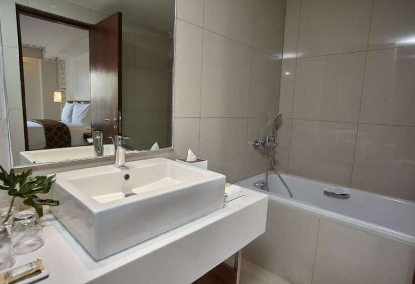 Quest Hotel Tagaytay