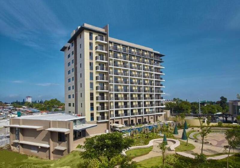 Quest Hotel Tagaytay