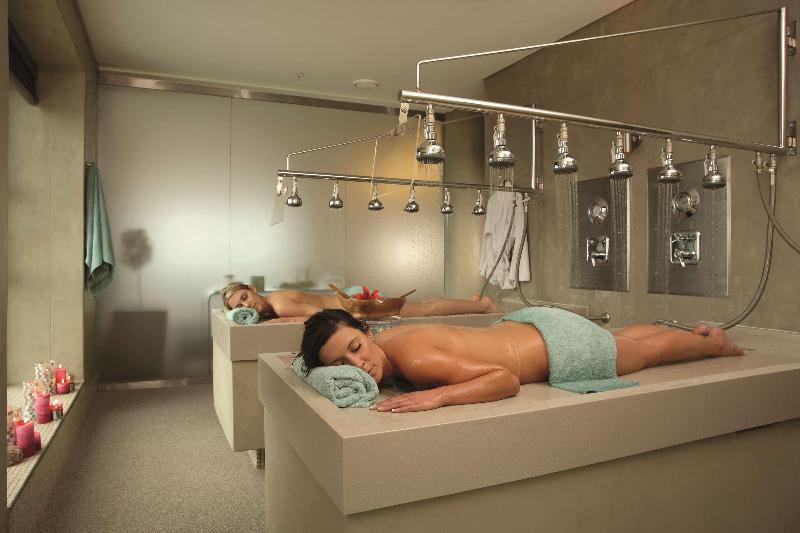 ホテル Radisson Blu  Sandton Johannesburg