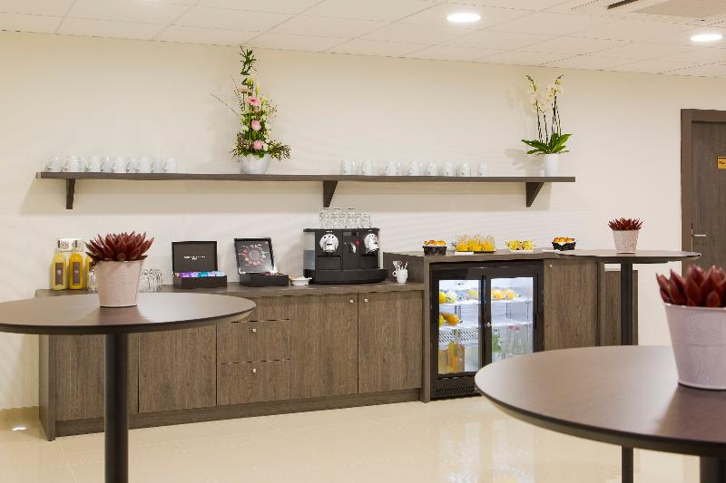 B&b Hotel Strasbourg Nord Schiltigheim Lac 4 étoiles