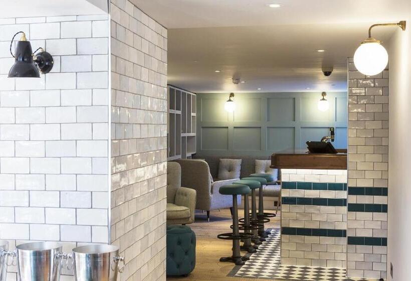 فندق The Old Stocks Inn