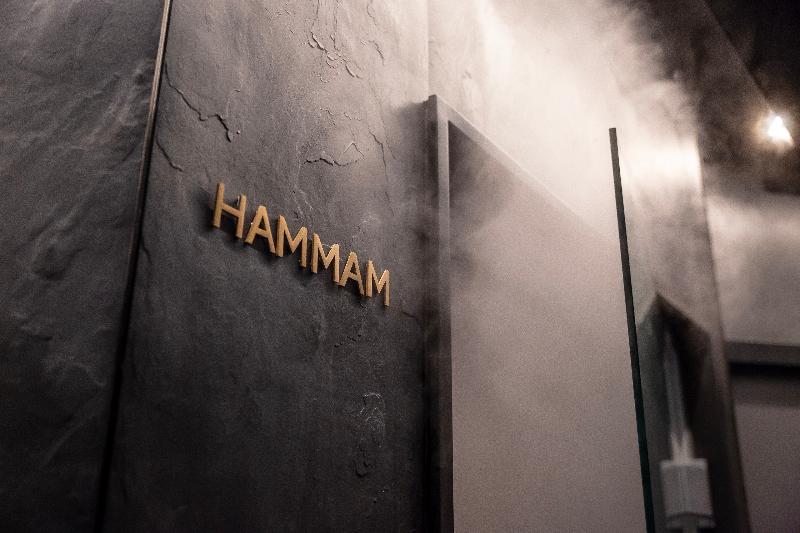 هتل Voco Strasbourg Centre   The Garden, An Ihg