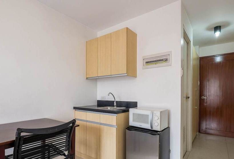 هتل Zen Rooms Basic Dian St. Makati