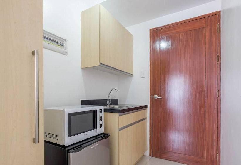 هتل Zen Rooms Basic Dian St. Makati