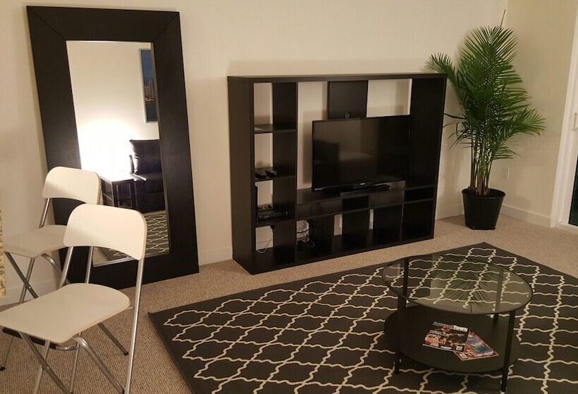 Miami By Vacation District