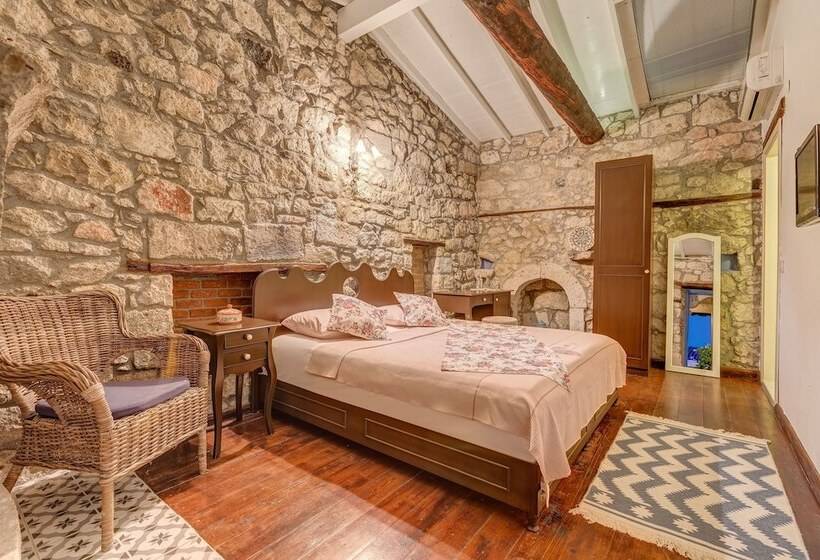 پانسیون Alacati Eski Ev