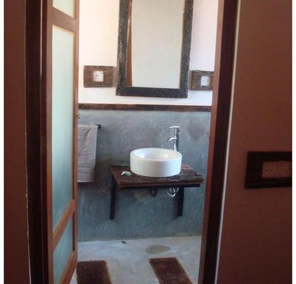 פנסיון Ella Okreech Cottages