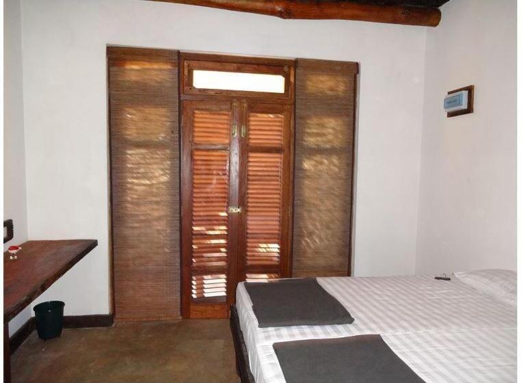 פנסיון Ella Okreech Cottages