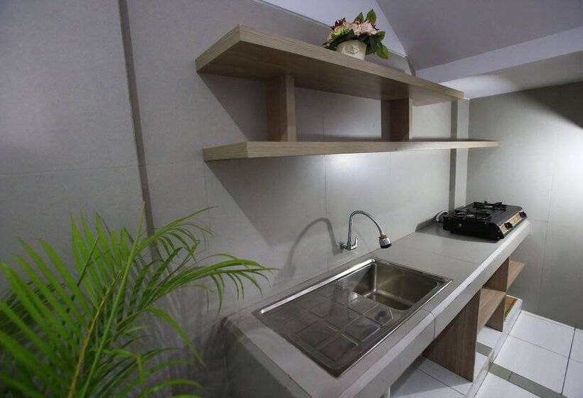 بنسيون Reddoorz @ Karet Pedurenan 2