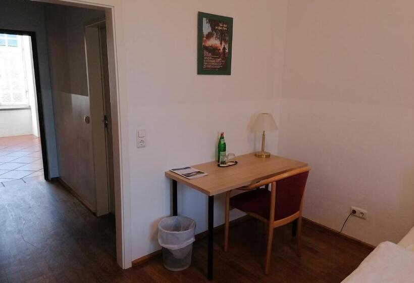 호스텔 Kloster Langwaden