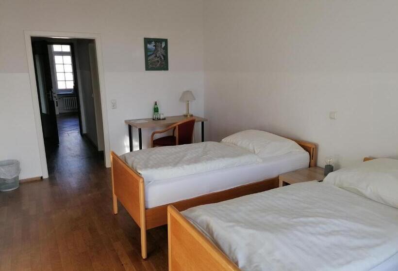 호스텔 Kloster Langwaden