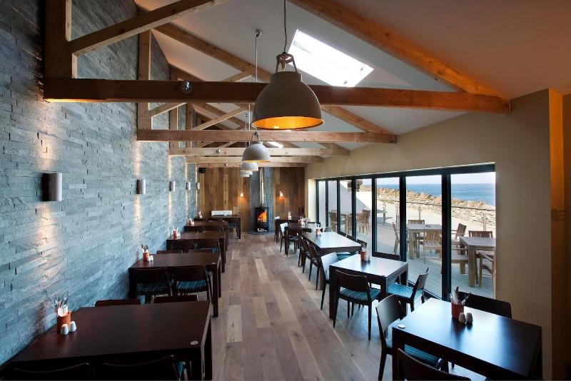 ユースホステル Port William Inn