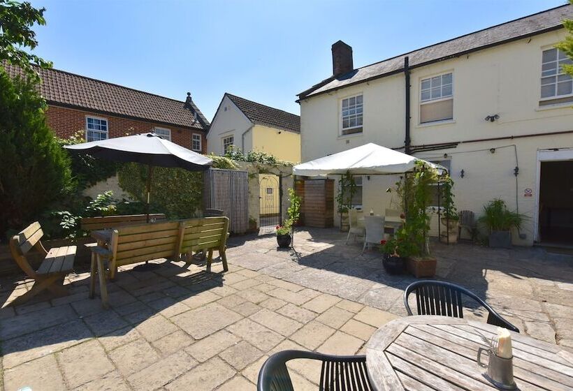 فندق صغير The Ilchester Arms Hotel, Ilchester Somerset