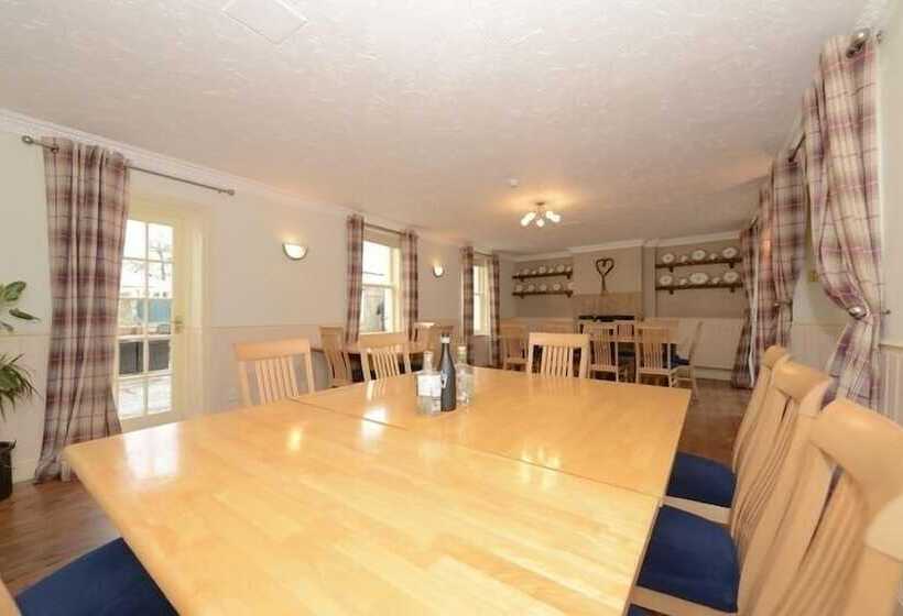 הוסטל The Ilchester Arms Hotel, Ilchester Somerset